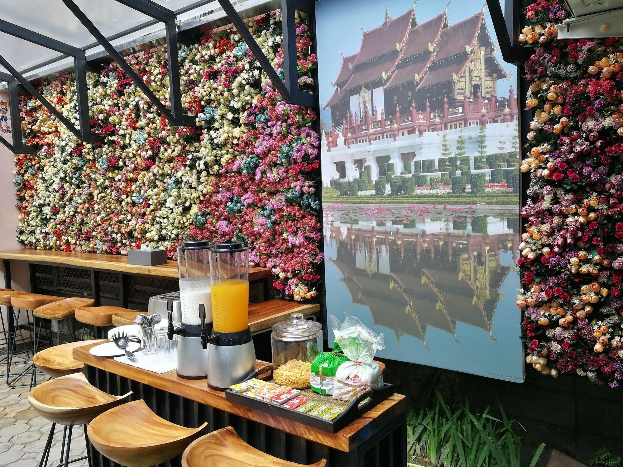 The Sculpture Hotel Chiang Mai Luaran gambar